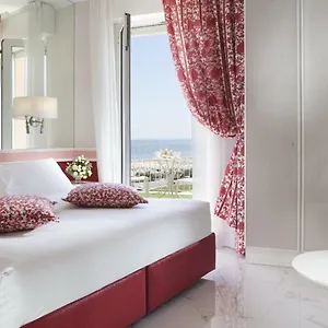 Milton 4*, Rimini Italia